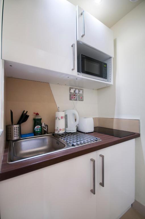 Palmerston Apartahotel 4*